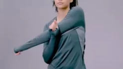 TYR SunDefense™ Women's Vented Long Sleeve Crew Shirt - Solid -Tyr 1572250364 432bdc2a073930f53e4028ce64aa359d6598d1982d673ec845cb2f91f7be5cb0 d 295x166