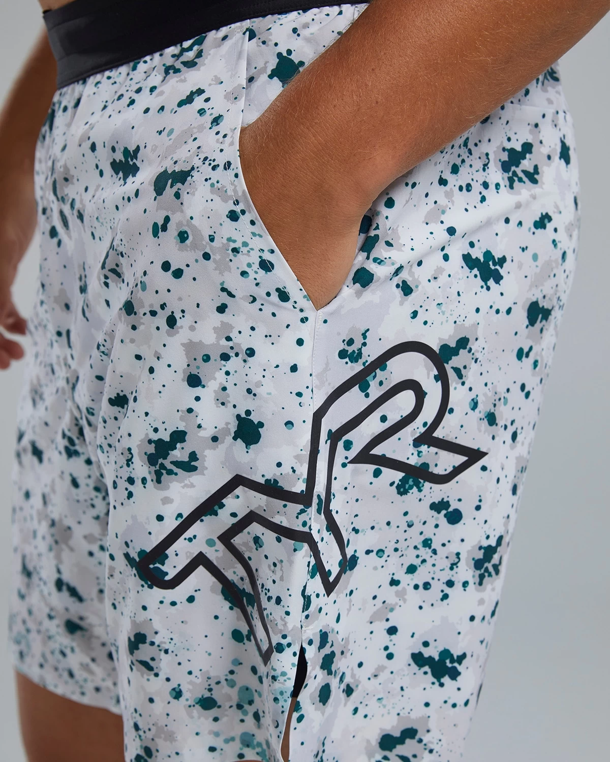 TYR Hydrosphere™ Men's Lined 7" Unbroken Big Logo Shorts - Fleck 6 TYR Hydrosphere™ Men's Lined 7" Unbroken Big Logo Shorts - Fleck - Image 6