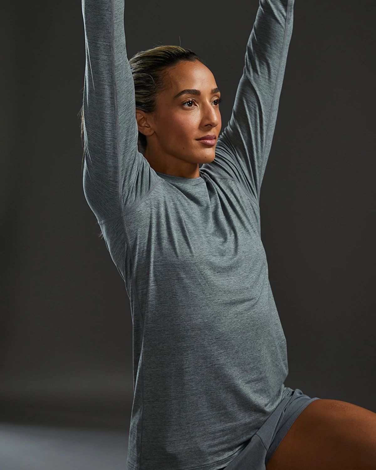 TYR ClimaDry™ Women's Raglan Long Sleeve Tee - Solid / Heather 7 TYR ClimaDry™ Women's Raglan Long Sleeve Tee - Solid / Heather - Image 7