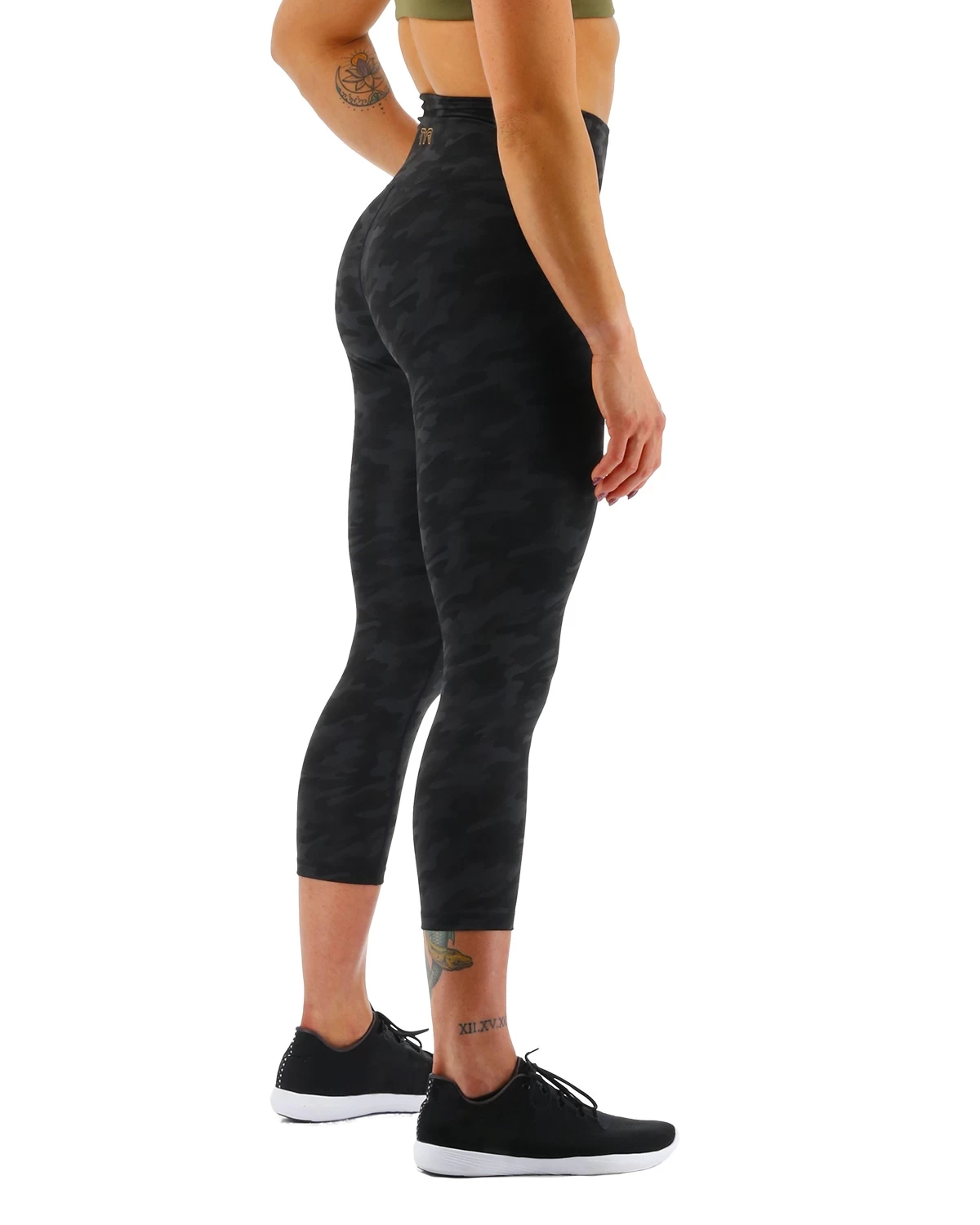 TYR Base Kinetic™ Women's High-Rise 3/4 Leggings - Blackout Camo 6 TYR Base Kinetic™ Women's High-Rise 3/4 Leggings - Blackout Camo - Image 6