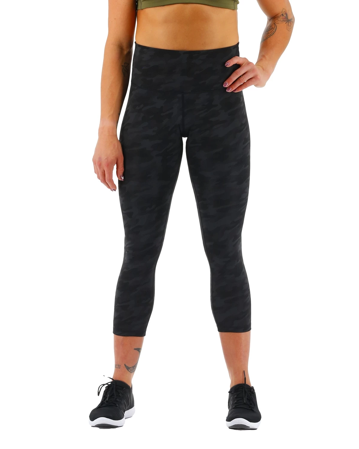 TYR Base Kinetic™ Women's High-Rise 3/4 Leggings - Blackout Camo 2 TYR Base Kinetic™ Women's High-Rise 3/4 Leggings - Blackout Camo - Image 2