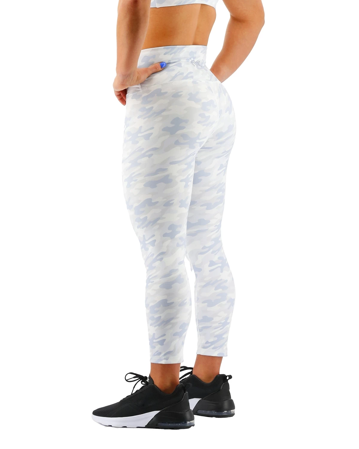 TYR Base Kinetic™ Women's High-Rise 3/4 Leggings - Whiteout Camo 3 TYR Base Kinetic™ Women's High-Rise 3/4 Leggings - Whiteout Camo - Image 3