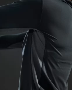 TYR SunDefense™ Women's Vented Long Sleeve Crew Shirt - Solid -Tyr TSFPLH7A 927 alt08