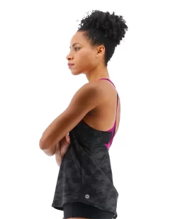 TYR Durafast Elite® Women's Taylor Tank - Blackout Camo 12 TYR Durafast Elite® Women's Taylor Tank - Blackout Camo -Tyr TTAFBC7A 001 alt03