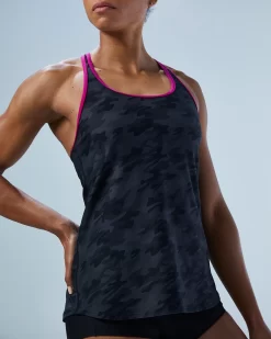 TYR Durafast Elite® Women's Taylor Tank - Blackout Camo 16 TYR Durafast Elite® Women's Taylor Tank - Blackout Camo -Tyr TTAFBC7A 001 alt07