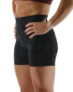 TYR Base Kinetic™ Women's High-Rise 4" Shorts - Blackout Camo 7 TYR Base Kinetic™ Women's High-Rise 4" Shorts - Blackout Camo -Tyr ftfhsb3a 001 alt03