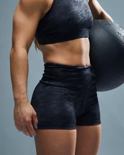 TYR Base Kinetic™ Women's High-Rise 2" Shorts - Blackout Camo 20 TYR Base Kinetic™ Women's High-Rise 2" Shorts - Blackout Camo -Tyr ftmrsb3a 001 alt09