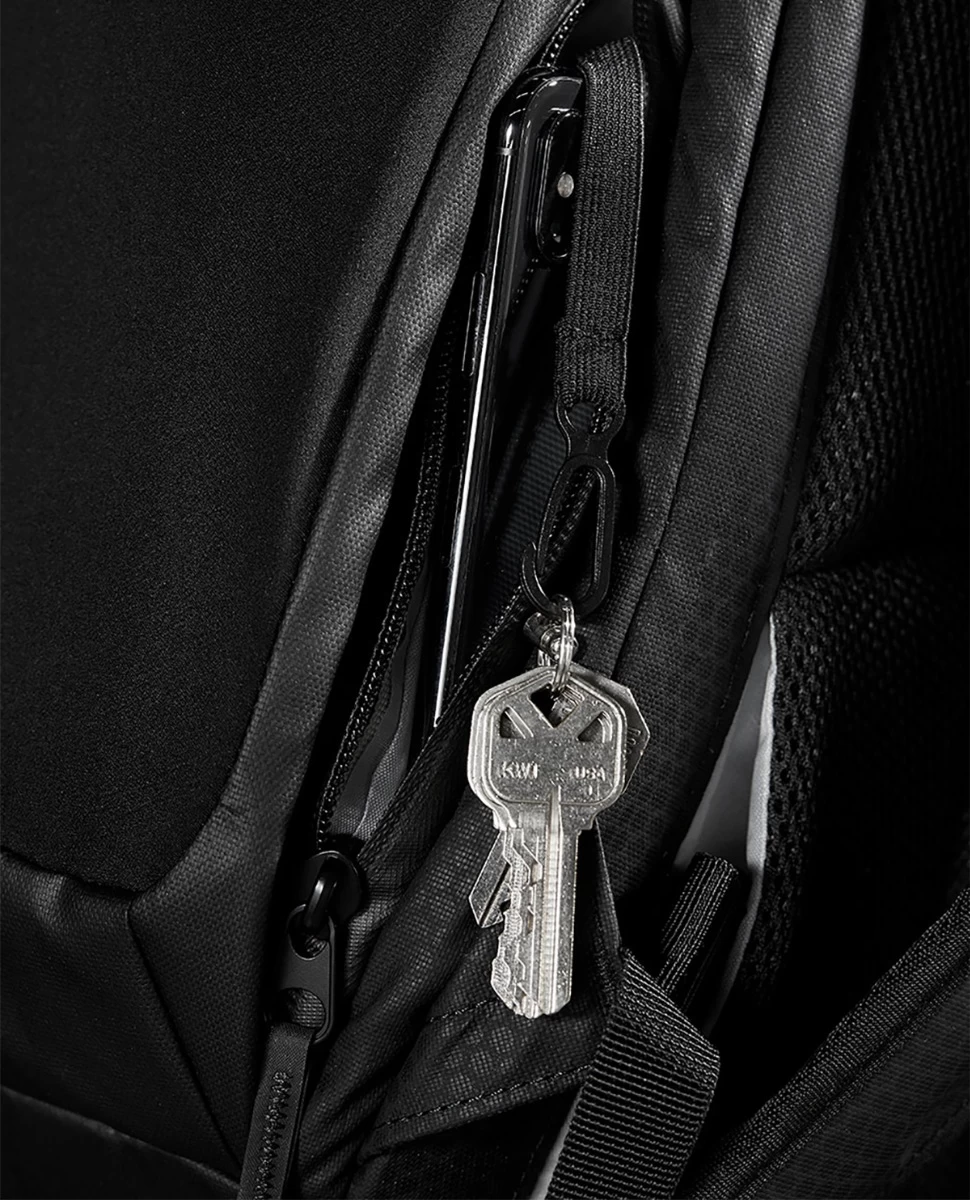 TYR Elite Team 24L Backpack 17 TYR Elite Team 24L Backpack - Image 17