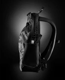 TYR Elite Team 24L Backpack 38 TYR Elite Team 24L Backpack -Tyr fw20 tyr elitebackpack rsidefolding 2