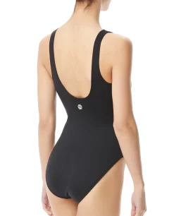 TYR Women's Eliza One Piece - Solid 3 TYR Women's Eliza One Piece - Solid -Tyr mevelsa 001 alt06