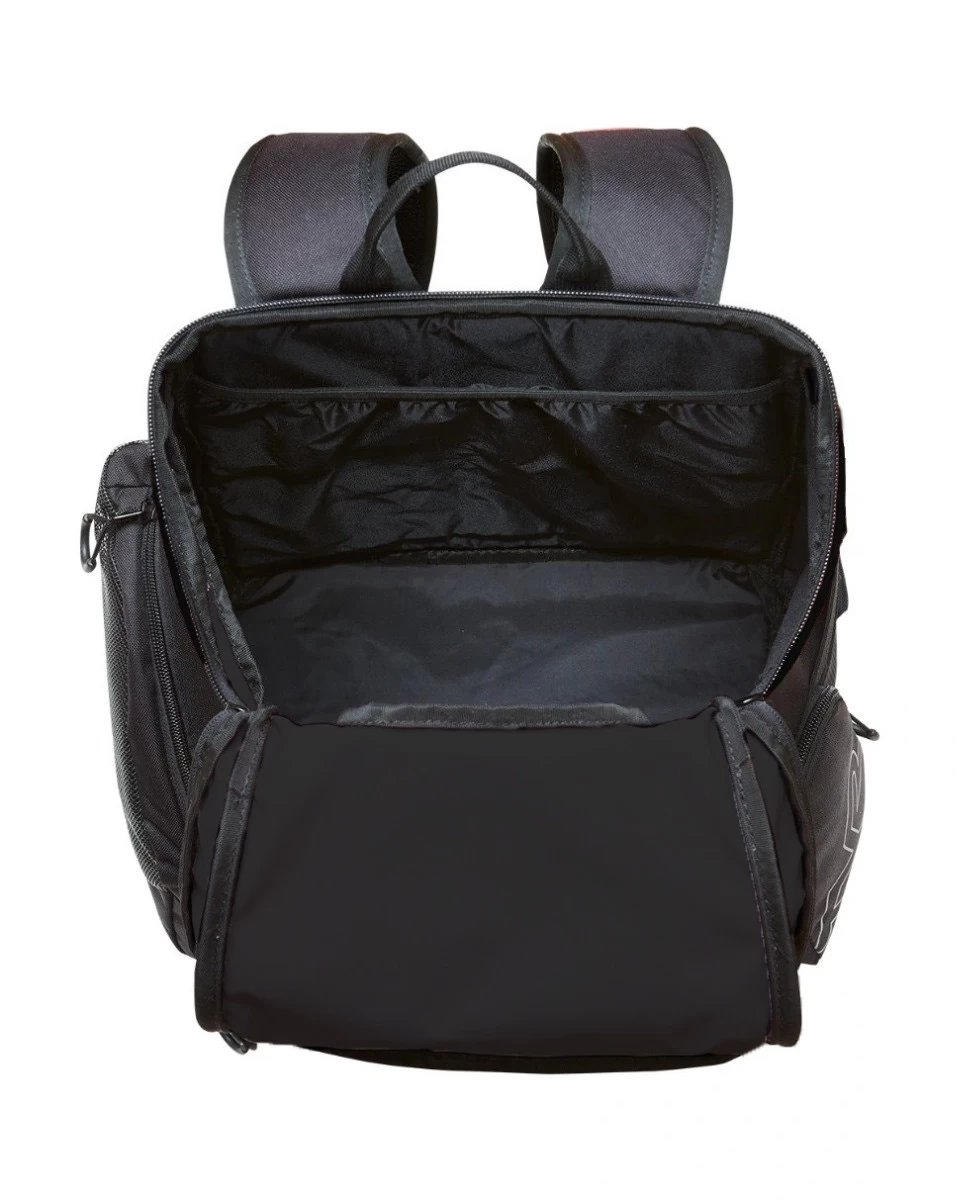 TYR Alliance 30L Backpack - Vegan Leather 3 TYR Alliance 30L Backpack - Vegan Leather - Image 3